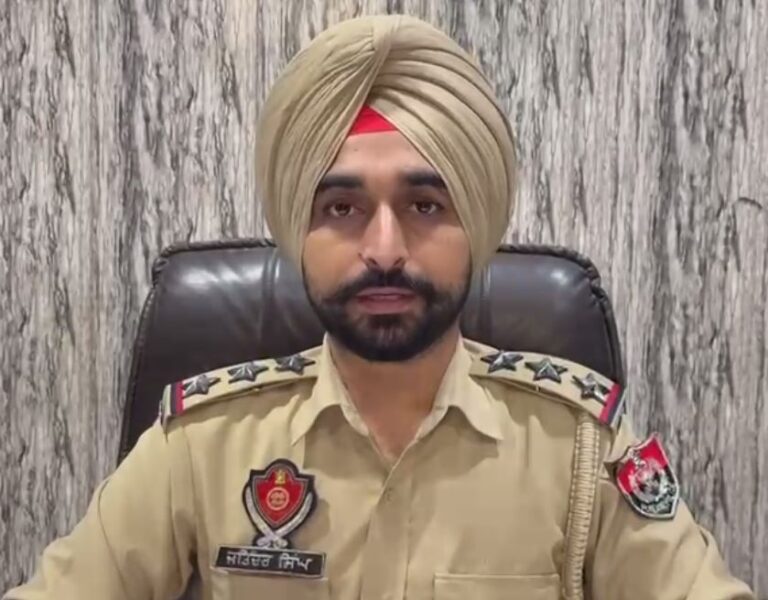 ਮੋਗਾ ਪੁਲਿਸ ਨੇ ਰਿਸ਼ਵਤ ਮਾਮਲੇ ’ਚ ਦਿੱਤੀ ਸਫਾਈ; ਹਾਦਸਾ ਕਰਨ ਵਾਲੇ ਤੋਂ ਰਿਸ਼ਵਤ ਦੇ ਲੱਗੇ ਸੀ ਇਲਜ਼ਾਮ; ਐਸਐਚਓ ਵੱਲੋਂ ਦੋਸ਼ ਝੂਠੇ ਸਾਬਤ ਹੋਣ ਦਾ ਦਾਅਵਾ