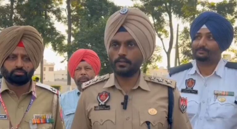 ਫਤਹਿਗੜ੍ਹ ’ਚ ਸਕੂਲੀ ਬੱਸ ਨੂੰ ਹਾਦਸਾ; ਪ੍ਰਿੰਸੀਪਲ ਸਮੇਤ 11 ਵਿਦਿਆਰਥੀ ਜ਼ਖਮੀ; ਸੰਗਰੂਰ ਤੋਂ ਚੰਡੀਗੜ੍ਹ ਟੂਰ ’ਤੇ ਜਾ ਰਹੀ ਸੀ ਬੱਸ