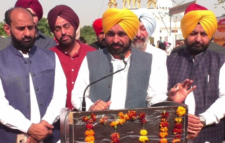 ਮੁੱਖ ਮੰਤਰੀ ਮਾਨ ਦਾ ਰਾਜਾ ਵੜਿੰਗ ’ਤੇ ਸ਼ਬਦੀ ਹਮਲਾ; ਮਜ਼ਾਕੀਆਂ ਲਹਿਜ਼ੇ ’ਚ ਸਾਧੇ ਤਿੱਖੇ ਨਿਸ਼ਾਨੇ; ਕਿਹਾ, ਬਿਆਨਾਂ ਦੇ ਹਿਸਾਬ ਨਾਲ ਖੋਲ੍ਹਣਾ ਪਵੇਗਾ ਪਾਗਲਖਾਨਾ