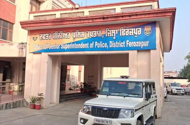 ਫਿਰੋਜ਼ਪੁਰ ਪੁਲਿਸ ਵੱਲੋਂ ਕਤਲ ਮਾਮਲੇ ’ਚ ਔਰਤ ਕਾਬੂ; ਲੁਧਿਆਣਾ ਨਾਲ ਸਬੰਧਤ ਐ ਗ੍ਰਿਫਤਾਰ ਔਰਤ; ਸ਼ੂਟਰਾਂ ਨੂੰ ਪਨਾਹ ਦੇਣ ਦੇ ਲੱਗੇ ਇਲਜ਼ਾਮ