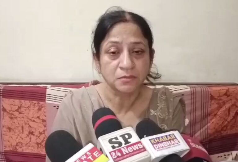 ਲੁਧਿਆਣਾ ’ਚ ਚੋਰਾਂ ਨੇ ਘਰ ਨੂੰ ਬਣਾਇਆ ਨਿਸ਼ਾਨਾ; 4 ਲੱਖ ਦੇ ਗਹਿਣੇ 70 ਹਜ਼ਾਰ ਨਕਦੀ ਲੈ ਕੇ ਫਰਾਰ; ਦਿਨ ਦਿਹਾੜੇ ਵਾਪਰੀ ਘਟਨਾ, ਪੁਲਿਸ ਕਰ ਰਹੀ ਜਾਂਚ