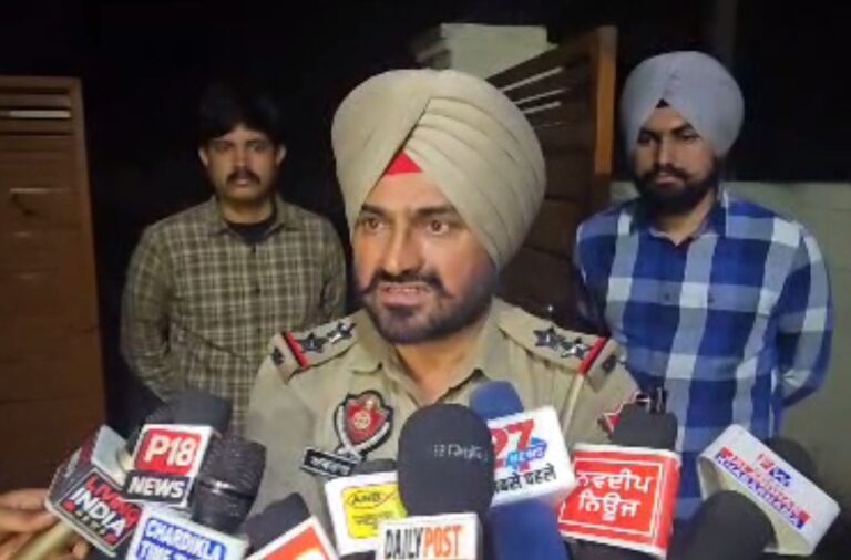 ਬਾਬਾ ਬਕਾਲਾ ’ਚ ਦੁਕਾਨਦਾਰ ਦਾ ਗੋਲੀ ਮਾਰ ਕੇ ਕਤਲ; ਪਹਿਲਾਂ ਘਰ ’ਤੇ ਗੋਲੀਆਂ ਚਲਾ ਕੇ ਮੰਗੀ 50 ਲੱਖ ਫਿਰੌਤੀ; ਪੁਲਿਸ ’ਤੇ ਢਿੱਲ-ਮੱਠ ਦੇ ਇਲਜ਼ਾਮ, ਪੁਲਿਸ ਕਰ ਰਹੀ ਜਾਂਚ