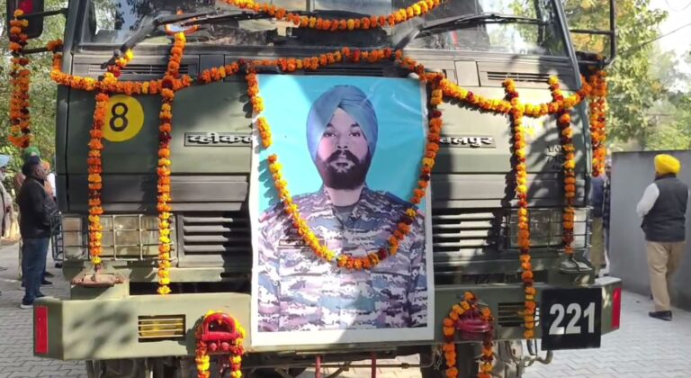 ਸੰਗਰੂਰ ਵਾਸੀ ਫੌਜੀ ਜਵਾਨ ਦੀ ਆਸਾਮ ’ਚ ਮੌਤ; ਡਿਊਟੀ ਦੌਰਾਨ ਦਿਲ ਦਾ ਦੌਰਾ ਪੈਣ ਕਾਰਨ ਗਈ ਜਾਨ; ਫੌਜੀ ਸਨਮਾਨਾਂ ਨਾਲ ਹੋਇਆ ਅੰਤਮ ਸਸਕਾਰ