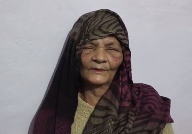 ਅੰਮ੍ਰਿਤਸਰ ਦੇ ਜਵਾਹਰ ਨਗਰ ‘ਚ ਔਰਤ ‘ਤੇ ਤੇਜ਼ਾਬ ਹਮਲਾ; ਅੱਖਾਂ ਦੀ ਰੋਸ਼ਨੀ ਜਾਣ ਦਾ ਖ਼ਤਰਾ, ਮੰਗਿਆ ਇਨਸਾਫ