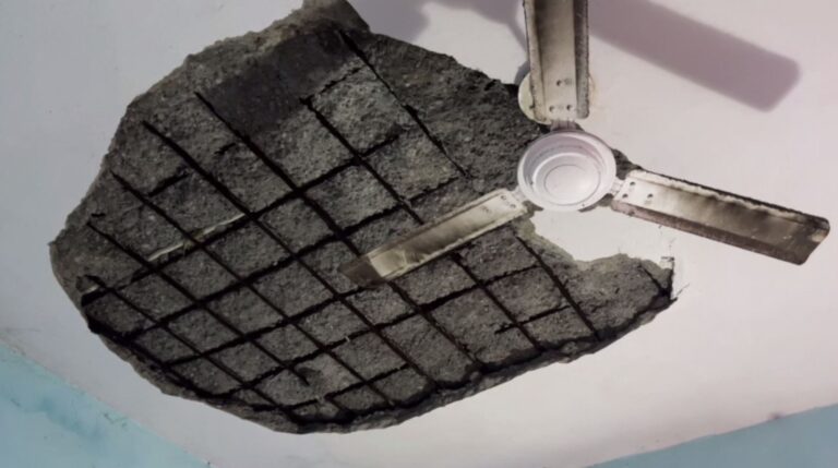 ਗੁਰਦਾਸਪੁਰ ’ਚ ਲੈਂਟਰ ਡਿੱਗਣ ਨਾਲ ਬਜ਼ੁਰਗ ਦੀ ਮੌਤ/ ਪੁੱਤਰ ਗੰਭੀਰ ਜ਼ਖਮੀ, ਸਰਕਾਰ ਅੱਗੇ ਮਦਦ ਲਈ ਗੁਹਾਰ