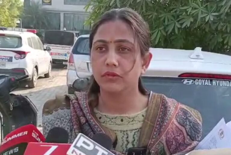 ਮੋਗਾ ’ਚ ਵਿਆਹ ਸਮਾਗਮ ਦੌਰਾਨ ਹੰਗਾਮਾ; ਬਿਨਾਂ ਤਲਾਕ ਦੂਜਾ ਵਿਆਹ ਕਰਵਾ ਰਿਹਾ ਸੀ ਸਖਸ਼; ਪੁਲਿਸ ਨੇ ਮੁੰਡੇ ਦੀ ਮਾਂ ਨੂੰ ਹਿਰਾਸਤ ’ਚ ਲੈ ਕੇ ਜਾਂਚ ਆਰੰਭੀ