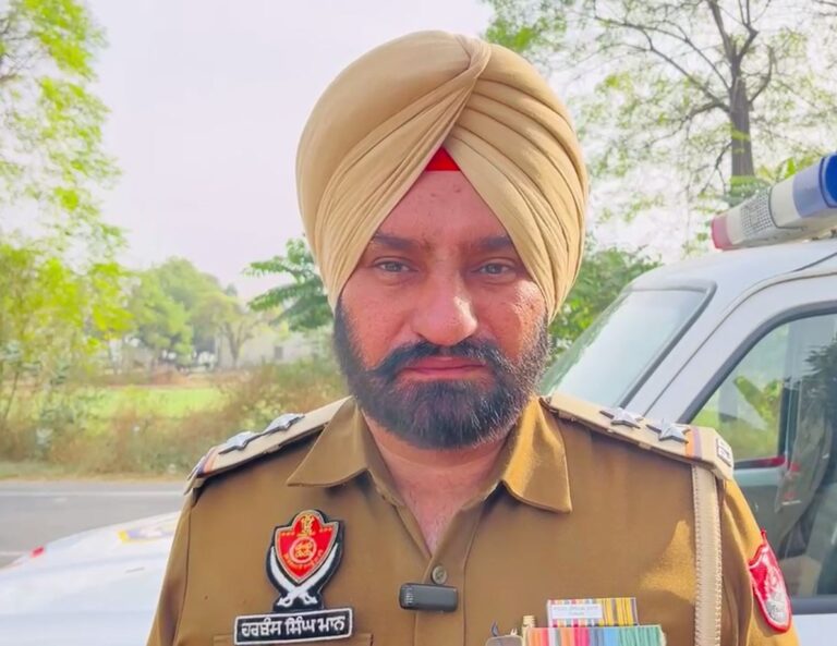 ਤਲਵੰਡੀ ਸਾਬੋ ’ਚ ਉਸਾਰੀ ਠੇਕੇਦਾਰ ਵੱਲੋਂ ਖੁਦਕੁਸ਼ੀ; ਕੋਠੀ ਮਾਲਕਾਂ ’ਤੇ ਲਾਏ ਤੰਗ ਕਰਨ ਦੇ ਇਲਜ਼ਾਮ; ਵੀਡੀਆ ਵਾਇਰਲ ਕਰਨ ਬਾਦ ਲਿਆ ਫਾਹਾ