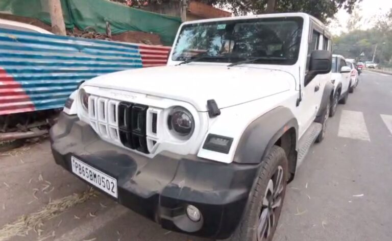 ਮੋਹਾਲੀ ’ਚ ਦੇਰ ਰਾਤ ਥਾਰ ਗੱਡੀ ’ਤੇ ਹਮਲਾ; ਘਟਨਾ ਸਥਾਨ ਤੋਂ ਗੋਲੀ ਦਾ ਖਾਲੀ ਖੋਲ੍ਹ ਬਰਾਮਦ