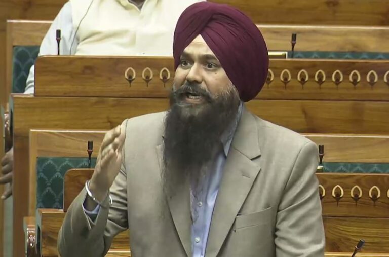 ਸੰਸਦ ਅੰਦਰ ਉਠਿਆ ‘ਵੀਰ ਬਾਲ ਦਿਵਸ’ ਦੇ ਨਾਮ ਦਾ ਮਾਮਲਾ; ਸਾਂਸਦ ਮਾਲਵਿੰਦਰ ਕੰਗ ਨੇ ਰੱਖੀ ਮੰਗ; ਨਾਮ ‘ਸਾਹਿਬਜ਼ਾਦੇ ਸ਼ਹਾਦਤ ਦਿਵਸ’ ਰੱਖਣ ਦੀ ਅਪੀਲ