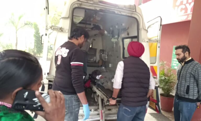 ਸਮਰਾਲਾ ਨੇੜੇ ਸੜਕ ਹਾਦਸੇ ’ਚ ਸਾਇਕਲ ਸਵਾਰ ਜ਼ਖਮੀ; ਕੰਮ ਤੇ ਜਾਂਦੇ ਬਜ਼ੁਰਗ ਨੂੰ ਕਾਰ ਸਵਾਰ ਨੇ ਮਾਰੀ ਟੱਕਰ