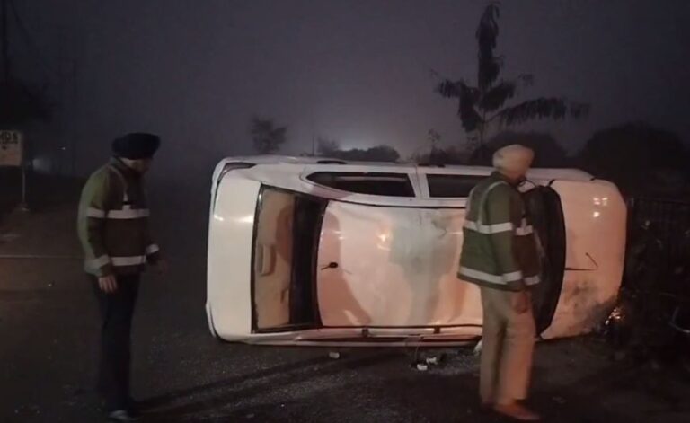 ਦੋਰਾਹਾ ਨੇੜੇ ਧੁੰਦ ਕਾਰਨ ਭਿਆਨਕ ਹਾਦਸਾ/ ਕਾਰ ਫੁੱਟਪਾਥ ਨਾਲ ਟਕਰਾਉਣ ਕਾਰਨ 4 ਜ਼ਖਮੀ