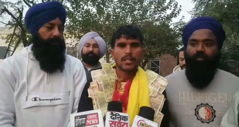 ਗੁਰਦਾਸਪੁਰ ਦੀ ਖਿਡਾਰੀ ਨੇ ਚਮਕਾਇਆ ਜ਼ਿਲ੍ਹੇ ਦਾ ਨਾਮ; ਸਿਲਵਰ ਮੈਡਲ ਜਿੱਤਣ ਬਾਅਦ ਪਿੰਡ ਪਹੁੰਚਣ ’ਤੇ ਸਵਾਗਤ; ਪਿੰਡ ਵਾਸੀਆਂ ਨੇ ਪ੍ਰਸ਼ਾਸਨ ਤੋਂ ਬਣਦੇ ਸਨਮਾਨ ਦੀ ਮੰਗ