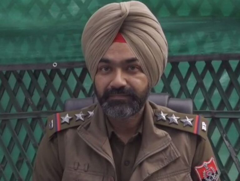 ਅੰਮ੍ਰਿਤਸਰ ’ਚ ਧਰਮਸਾਲਾ ਅੰਦਰ ਮਹਿਲਾ ਦਾ ਕਤਲ; ਸਖਸ਼ ਨੇ ਕਤਲ ਤੋਂ ਬਾਅਦ ਕੀਤੀ ਖੁਦਕੁਸ਼ੀ; ਪਤੀ-ਪਤਨੀ ਦੱਸ ਕੇ ਧਰਮਸ਼ਾਲ ’ਚ ਲਿਆ ਸੀ ਕਮਰਾ