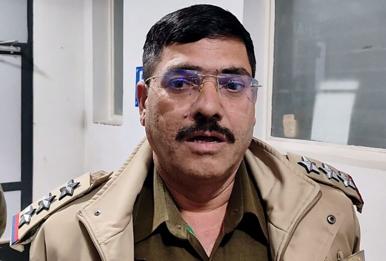 ਫਿਰੋਜ਼ਪੁਰ ’ਚ ਗੋਲੀ ਚੱਲਣ ਨਾਲ ਇਕ ਜ਼ਖਮੀ; ਪਿੰਡ ਖਾਈ ਫੇਮੇ ਕੀ ’ਚ ਰੰਜ਼ਿਸ਼ ਨੂੰ ਲੈ ਕੇ ਚੱਲੀ ਗੋਲੀ; ਜ਼ਖਮੀ ਹਸਪਤਾਲ ’ਚ ਦਾਖਲ, ਪੁਲਿਸ ਕਰ ਰਹੀ ਜਾਂਚ