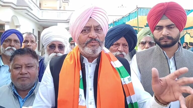 ਫਤਿਹਗੜ੍ਹ ਸਾਹਿਬ ’ਚ ਆਮ ਆਦਮੀ ਪਾਰਟੀ ਨੂੰ ਝਟਕਾ; ਵਿਧਾਇਕ ਦੇ ਪਿੰਡ ਤੋਂ ਕਈ ਪਰਿਵਾਰ ਕਾਂਗਰਸ ’ਚ ਸ਼ਾਮਲ