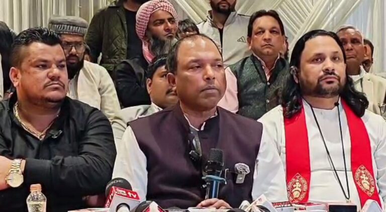 ਈਸਾਈ ਭਾਈਚਾਰੇ ਨੇ ਮੂਸੇਵਾਲਾ ਪ੍ਰਸੰਸਕਾਂ ਤੋਂ ਮੰਗੀ ਮੁਆਫੀ; ਪ੍ਰਦਰਸ਼ਨ ਦੌਰਾਨ ਵਰਤੀ ਸੀ ਮੂਸੇਵਾਲਾ ਦੀ ਮਾਂ ਦੀ ਤਸਵੀਰ