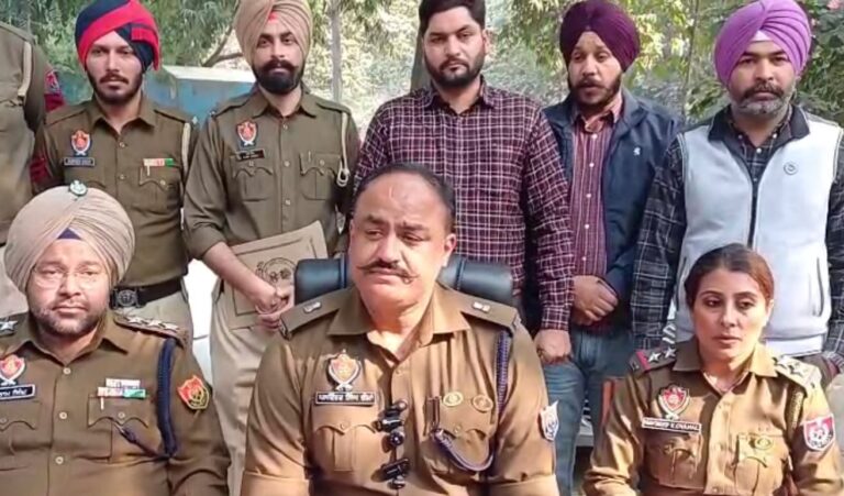 ਪਟਿਆਲਾ ਪੁਲਿਸ ਦਾ ਵੀਡੀਓ ਮਾਮਲੇ ’ਚ ਐਕਸ਼ਨ; ਗੁੰਡਾਗਰਦੀ ਕਰਦੇ ਨੌਜਵਾਨਾਂ ਨੂੰ ਕੀਤਾ ਗ੍ਰਿਫਤਾਰ; ਪੰਜ ਜਣਿਆਂ ਨੂੰ ਹਿਰਾਸਤ ’ਚ ਲੈ ਕੇ 2 ਕਾਰਾਂ ਬਰਾਮਦ