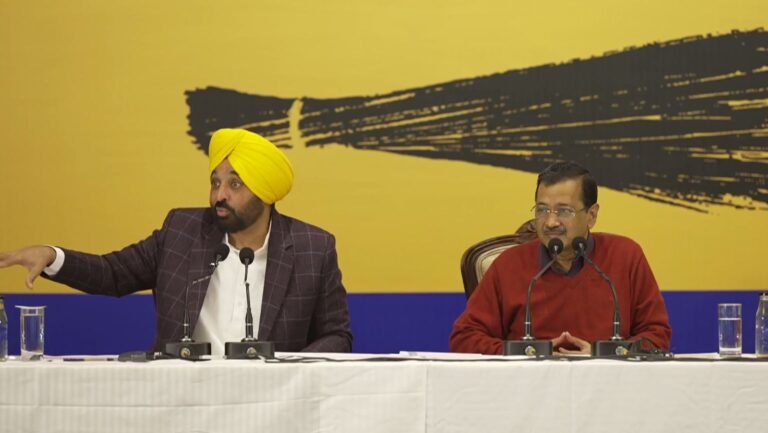 ਚੋਣ ਨਤੀਜਿਆਂ ਨੂੰ ਲੈ ਕੇ ਸੀਐਮ ਮਾਨ ਨੇ ਘੇਰੇ ਵਿਰੋਧੀ; ਧਾਂਦਲੀ ਦੇ ਦੋਸ਼ਾਂ ਨੂੰ ਦੱਸਿਆ ਝੂਠ ਦਾ ਪੁਲੰਦਾ; ਸੁਪਰੀਮੋ ਕੇਜਰੀਵਾਲ ਨੇ ਨਤੀਜਿਆਂ ’ਤੇ ਜਾਹਰ ਕੀਤੀ ਤਸੱਲੀ