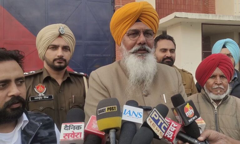 ਫਰੀਦਕੋਟ ਤੇ ਜੈਤੋ ਦੇ ਵਿਧਾਇਕਾਂ ਵੱਲੋਂ ਜੇਲ੍ਹ ਦਾ ਦੌਰਾ/ ਕੈਦੀਆਂ ਤੇ ਹਵਾਲਾਤੀਆਂ ਦੀਆਂ ਸੁਣੀਆਂ ਮੁਸ਼ਕਲਾਂ