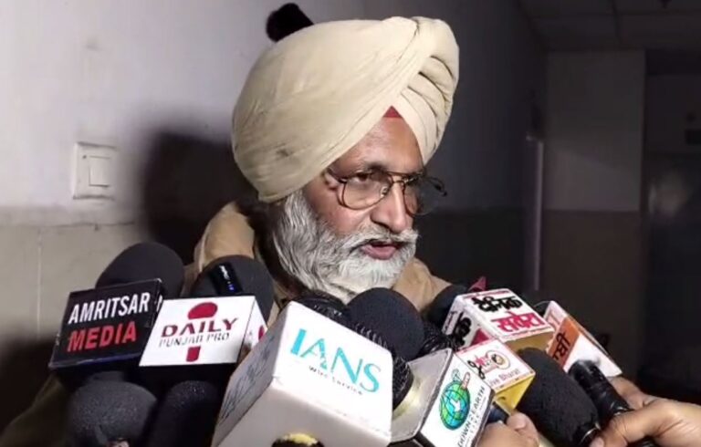 ਅੰਮ੍ਰਿਤਸਰ ਦੇ ਹਸਪਤਾਲ ’ਚ 12 ਸਾਲਾ ਬੱਚੀ ਦੀ ਮੌਤ/  ਪਰਿਵਾਰ ਨੇ ਡਾਕਟਰਾਂ ’ਤੇ ਲਾਏ ਲਾਪ੍ਰਵਾਹੀ ਦੇ ਇਲਜ਼ਾਮ