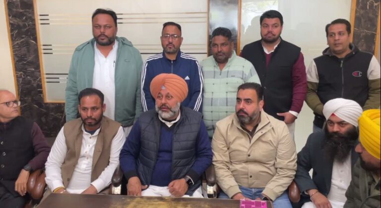 ਖੰਨਾ ’ਚ ਵਾਰਡਬੰਦੀ ਦਾ ਮੁੱਦਾ ਗਰਮਾਇਆ/ ਸਾਬਕਾ ਮੰਤਰੀ ਕੋਟਲੀ ਨੇ ਚੁੱਕੇ ਸਵਾਲ/ ਵਾਰਡ ਬੰਦੀ ਦਾ ਨਕਸ਼ਾ ਪ੍ਰਦਰਸ਼ਨ ਕਰਨ ਦੀ ਮੰਗ