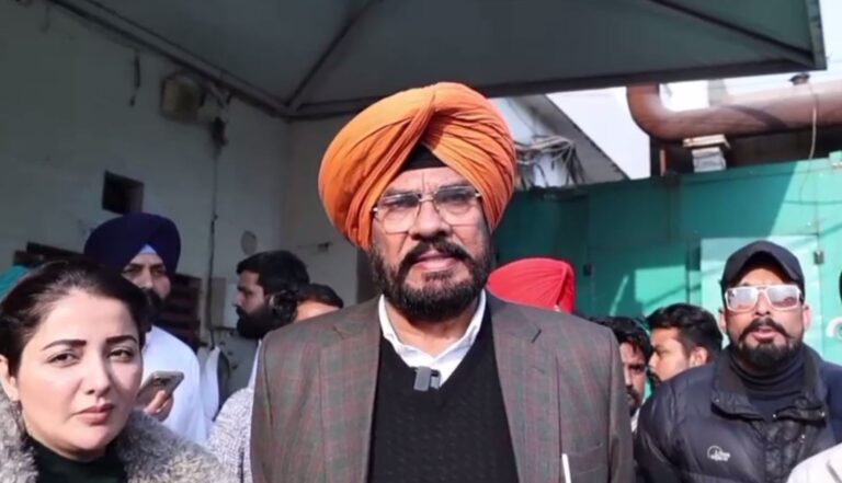 ਅੰਮ੍ਰਿਤਸਰ ’ਚ ਆਪ ਉਮੀਦਵਾਰ ’ਤੇ ਜਾਨਲੇਵਾ ਹਮਲਾ; ਉਮੀਦਵਾਰ ਸਮੇਤ ਦੋ ਜਣਿਆਂ ਦੇ ਲੱਗੀਆਂ ਗੰਭੀਰ ਸੱਟਾਂ; ਪੁਲਿਸ ਵੱਲੋਂ ਆਪ ਆਗੂਆਂ ਦੀ ਸ਼ਿਕਾਇਤ ’ਤੇ ਜਾਂਚ ਸ਼ੁਰੂ