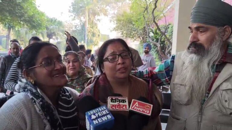 ਅੰਮ੍ਰਿਤਸਰ ਨਵ-ਵਿਆਹੁਤਾ ਵੱਲੋਂ ਖੁਦਕੁਸ਼ੀ; ਸਹੁਰਾ ਪਰਿਵਾਰ ’ਤੇ ਲੱਗੇ ਗੰਭੀਰ ਇਲਜ਼ਾਮ; ਪੁਲਿਸ ਨੇ ਲਾਸ਼ ਕਬਜ਼ੇ ’ਚ ਲੈ ਕੇ ਜਾਂਚ ਆਰੰਭੀ