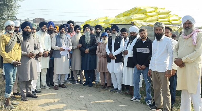 ਤਰਨ ਤਾਰਨ ਦੇ ਹੜ੍ਹ ਪੀੜਤਾਂ ਲਈ ਅੱਗੇ ਆਏ ਰਾਗੀ ਸਿੰਘ; 5 ਪਿੰਡਾਂ ਦੇ ਪੀੜਤਾਂ ਨੂੰ ਦਿੱਤੀ 18 ਲੱਖ 16 ਹਜ਼ਾਰ ਦੀ ਮਦਦ