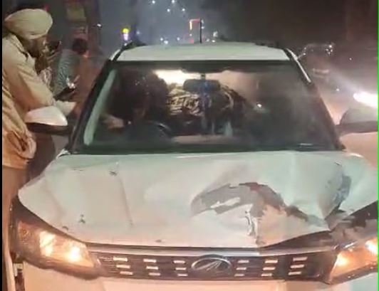 ਲੁਧਿਆਣਾ ’ਚ ਸ਼ਰਾਬੀ ਕਾਰ ਡਰਾਈਵਰ ਦਾ ਹੰਗਾਮਾ/ ਸ਼ਰਾਬੀ ਹਾਲਤ ’ਚ ਅੱਗੇ ਜਾ ਰਹੀ ਕਾਰ ਨੂੰ ਮਾਰੀ ਟੱਕਰ/ ਕਾਰ ਚਾਲਕ ਤੇ ਪੁਲਿਸ ਨਾਲ ਕੀਤੀ ਬਹਿਸ਼