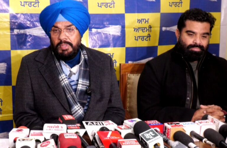 ਅੰਮ੍ਰਿਤਸਰ ’ਚ ਅਤਿਸ਼ੀ ਮਾਮਲੇ ਬਾਰੇ ਬੋਲੇ ਧਾਲੀਵਾਲ/ ਭਾਜਪਾ ’ਤੇ ਝੂਠੀ ਵੀਡੀਓ ਵਾਇਰਲ ਕਰਨ ਦੇ ਇਲਜ਼ਾਮ