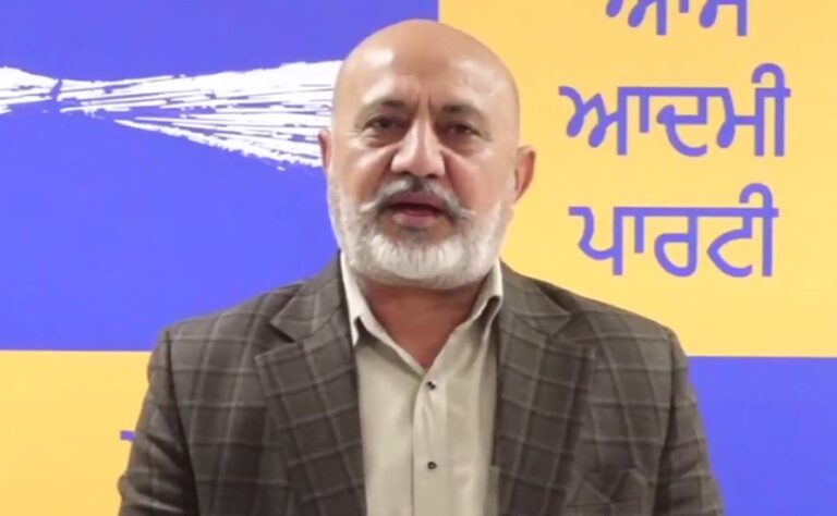 328 ਸਰੂਪ ਮਾਮਲੇ ’ਚ ਗ੍ਰਿਫਤਾਰੀ ਬਾਰੇ ਸਰਕਾਰ ਦਾ ਪੱਖ/ ਮੀਡੀਆ ਇੰਚਾਰਜ ਬਲਤੇਜ ਪੰਨੂ ਨੇ ਕੀਤੀ ਪ੍ਰੈੱਸ ਕਾਨਫਰੰਸ/ ਐਸਜੀਪੀਸੀ ਪ੍ਰਧਾਨ ਧਾਮੀ ਦੇ ਸਵਾਲਾਂ ਦਾ ਦਿੱਤਾ ਜਵਾਬ