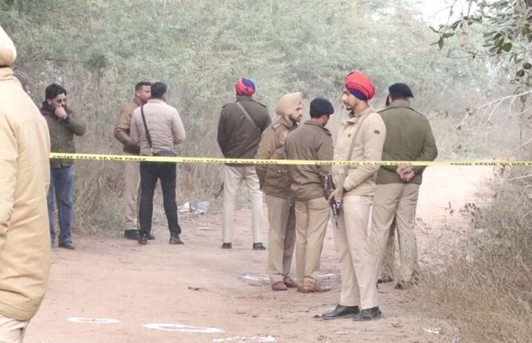 ਮੋਹਾਲੀ ਪੁਲਿਸ ਵੱਲੋਂ ਸੂਟਰ ਦਾ ਐਨਕਾਊਟਰ/ ਰਾਣਾ ਬਲਾਚੋਰੀਆਂ ਕਤਲ ਮਾਮਲੇ ’ਚ ਲੋੜੀਂਦਾ ਸੀ ਸ਼ੂਟਰ/ ਮੌਕੇ ’ਤੇ ਹੋਇਆ ਢੇਰ