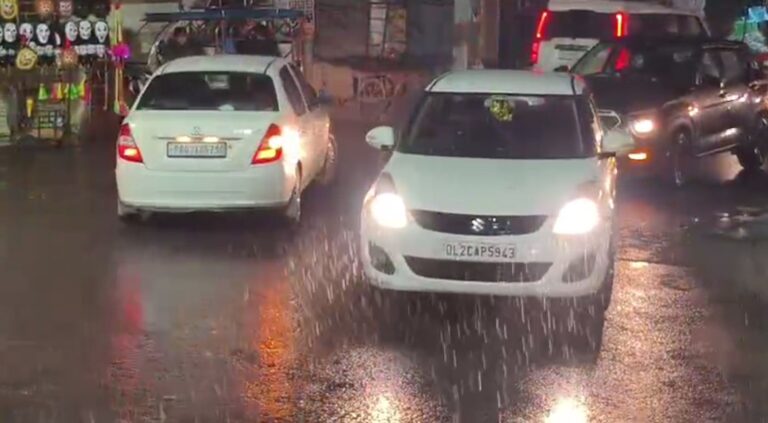 ਬਠਿੰਡਾ ’ਚ ਬਰਸਾਤ ਦੀ ਦਸਤਕ/ ਬਸੰਤ ਪੰਚਮੀ ਤੇ ਪਤੰਗਬਾਜ਼ੀ ਦੇ ਰੰਗ ਨੂੰ ਕੀਤਾ ਫਿੱਕਾ