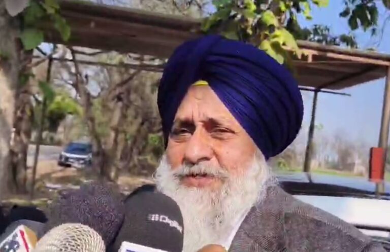 ਨਾਭਾ ਜੇਲ੍ਹ ਪਹੁੰਚੇ ਸੁਖਬੀਰ ਬਾਦਲ/ ਬਿਕਰਮ ਮਜੀਠੀਆ ਨਾਲ ਕੀਤੀ ਮੁਲਾਕਾਤ/ ਸਰਕਾਰ ਆਉਣ ’ਤੇ ਸਾਰੇ ਪਰਚੇ ਰੱਦ ਕਰਨ ਦਾ ਐਲਾਨ