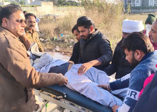 ਜ਼ੀਰਕਪੁਰ ’ਚ ਭਿਆਨਕ ਹਾਦਸੇ ਦੌਰਾਨ 3 ਮੌਤਾਂ/ ਬੇਕਾਬੂ ਫਾਰਚੂਨਰ ਨੇ ਆਟੋ ਨੂੰ ਮਾਰੀ ਟੱਕਰ/ ਏਅਰਪੋਰਟ ਰੋਡ ਦੀ ਘਟਨਾ