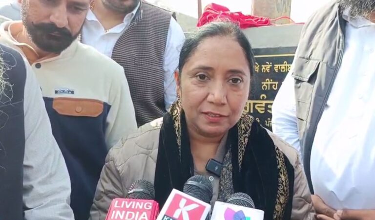 ਮਲੋਟ ’ਚ 10 ਲੱਖ ਨਾਲ ਬਣੇਗਾ ਪਾਰਕ ਤੇ ਵਾਲੀਬਾਲ ਗਰਾਊਂਡ/ ਕੈਬਨਿਟ ਮੰਤਰੀ ਬਲਜੀਤ ਕੌਰ ਨੇ ਰੱਖਿਆ ਨੀਂਹ ਪੱਥਰ/ 11 ਕਰੋੜ ਨਾਲ ਬਣਨ ਵਾਲੇ ਅੰਡਰ ਬ੍ਰਿਜ ਦੇ ਕੰਮ ਦਾ ਨਿਰੀਖਣ