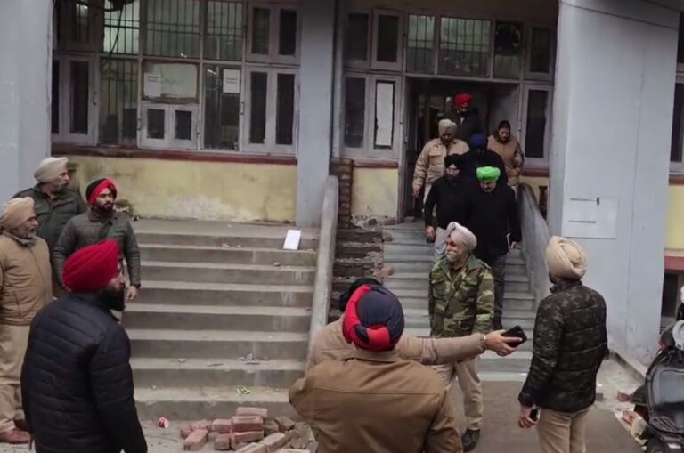 ਅੰਮ੍ਰਿਤਸਰ ਅਦਾਲਤ ’ਚ ਸਤਿੰਦਰ ਸਿੰਘ ਕੋਹਲੀ ਦੀ ਪੇਸ਼ੀ/ 5 ਦਿਨ ਵਧਿਆ ਪੁਲਿਸ ਰਿਮਾਂਡ