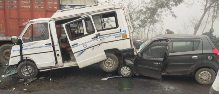 ਗੁਰਦਾਸਪੁਰ ’ਚ ਅਧਿਆਪਕਾਂ ਦੀ ਵੈਨ ਨੂੰ ਹਾਦਸਾ/ 9 ਦੇ ਕਰੀਬ ਅਧਿਆਪਕ ਜ਼ਖਮੀ