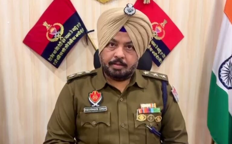 ਤਰਨ ਤਾਰਨ ਪੁਲਿਸ ਨਸ਼ਿਆਂ ਦੀ ਖੇਪ ਸਮੇਤ ਤਿੰਨ ਗ੍ਰਿਫਤਾਰ/ ਇਕ ਕਿੱਲੋ ਤੋਂ ਵਧੇਰੇ ਹੈਰੋਇਨ, ਮੋਬਾਈਲ ਤੇ ਮੋਟਰ ਸਾਈਕਲ ਬਰਾਮਦ