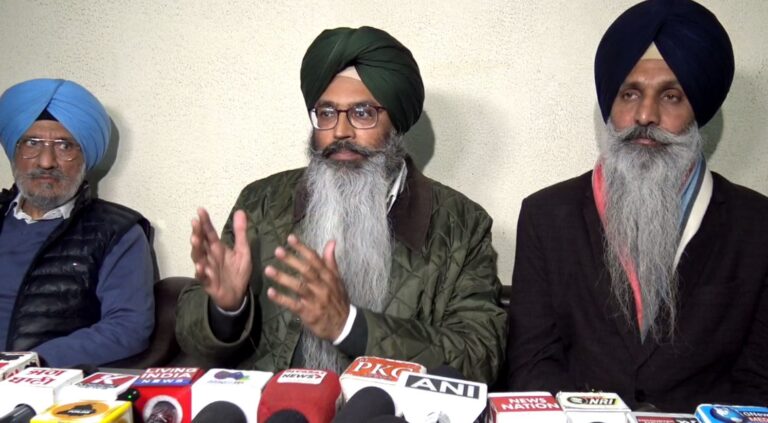 328 ਸਰੂਪ ਮਾਮਲੇ ’ਚ ਅਕਾਲੀ ਦਲ ਅੰਮ੍ਰਿਤਸਰ ਦਾ ਵੱਡਾ ਬਿਆਨ/ ਇਮਾਨ ਸਿੰਘ ਮਾਨ ਨੇ SGPC ਤੇ ਬਾਦਲ ਪਰਿਵਾਰ ’ਤੇ ਚੁੱਕੇ ਸਵਾਲ/ ਮਾਮਲੇ ਦੀ ਵਿਸਥਾਰਤ ਜਾਂਚ ਦੀ ਕੀਤੀ ਮੰਗ