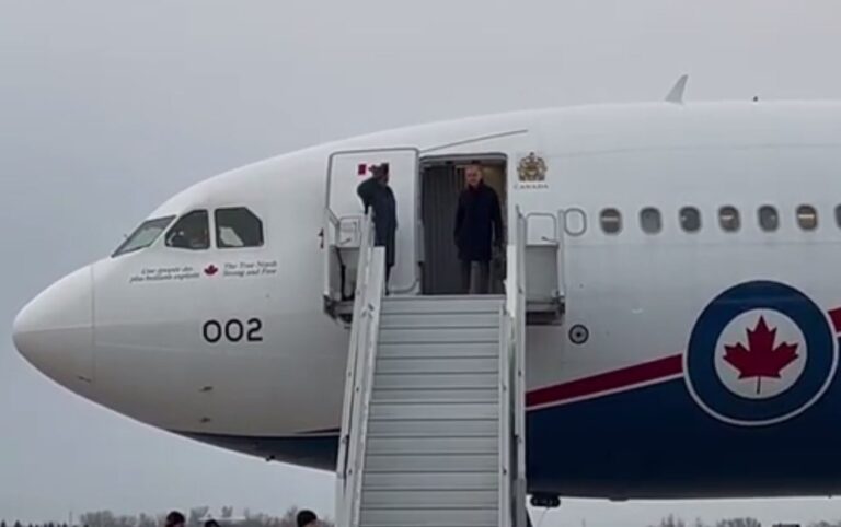 ਕੈਨੇਡਾ ਦੇ ਪ੍ਰਧਾਨ ਮੰਤਰੀ ਮਾਰਕ ਕਾਰਨੀ ਦਾ ਪੈਰਿਸ ਦੌਰਾ/ ਯੂਕਰੇਨ ਦੇ ਸਾਥੀ ਦੇਸ਼ਾਂ ਨਾਲ ਕਰਨਗੇ ਮੀਟਿੰਗ/ ਯੂਕਰੇਨ-ਰੂਸ ਵਿਚਾਲੇ ਸੰਭਾਵੀ ਸਮਝੌਤਿਆਂ ਬਾਰੇ ਚਰਚਾ