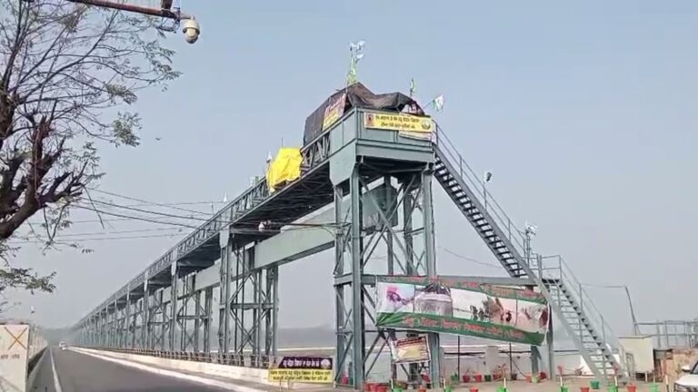 ਤਰਨ ਤਾਰਨ ਦਾ ਪੱਕਾ ਧਰਨਾ 9ਵੇਂ ਦਿਨ ਵੀ ਜਾਰੀ/ ਹੜ੍ਹ ਪੀੜਤ ਨੇ ਹਰੀਕੇ ਹੈਡ ’ਤੇ ਲਾਇਆ ਹੋਇਆ ਧਰਨਾ/  ਛੋਟੇ ਛੋਟੇ ਵੀ ਬੱਚੇ ਮੌਜੂਦ ਪਰ ਸਰਕਾਰੀ ਅਧਿਕਾਰੀ ਗਾਇਬ