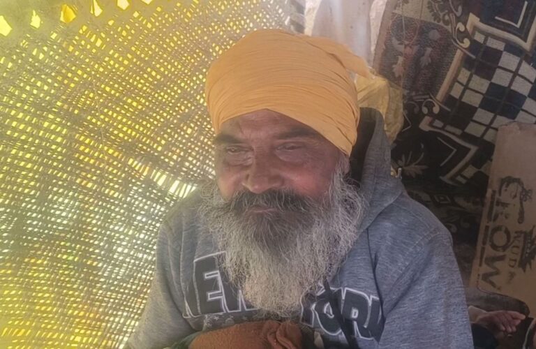 ਤਰਨ ਤਾਰਨ ਵਾਸੀ ਬਜ਼ੁਰਗ ਜੋੜੇ ਵੱਲੋਂ ਮਦਦ ਲਈ ਗੁਹਾਰ/ ਕੜਾਕੇ ਦੀ ਠੰਢ ’ਚ ਪੱਲੀਆਂ ਸਹਾਰੇ ਰਹਿਣ ਲਈ ਮਜਬੂਰ/ ਪੁੱਤਰ ਨੇ ਘਰੋਂ ਬਾਹਰ ਕੱਢੇ ਮਾਪੇ, ਸੁਣਾਈ ਦੁੱਖ ਭਰੀ ਦਾਸਤਾਨ