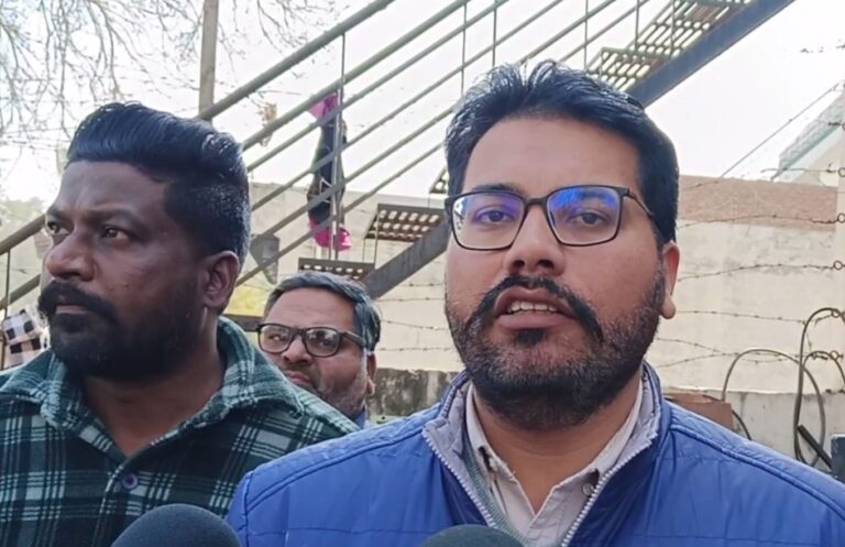 ਫਰੀਦਕੋਟ ਸਿਹਤ ਵਿਭਾਗ ਦਾ ਫੈਕਟਰੀ ’ਤੇ ਛਾਪਾ/ ਖਾਣ-ਪੀਣ ਦੀਆਂ ਵਸਤਾਂ ਦੇ ਭਰੇ ਸੈਂਪਲ/ ਵਿਆਹਾਂ ਲਈ ਸਪਲਾਈ ਹੁੰਦਾ ਸੀ ਖਾਣ-ਪੀਣ ਦਾ ਸਮਾਨ