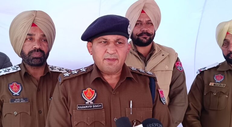 ਸਮਰਾਲਾ ਟਰੈਫਿਕ ਪੁਲਿਸ ਵੱਲੋਂ ਜਾਗਰੂਕਤਾ ਕੈਂਪ/ ਡੀਐਸਪੀ ਨੇ ਸੁਰੱਖਿਆ ਨਿਯਮਾਂ ਬਾਰੇ ਦਿੱਤੀ ਜਾਣਕਾਰੀ