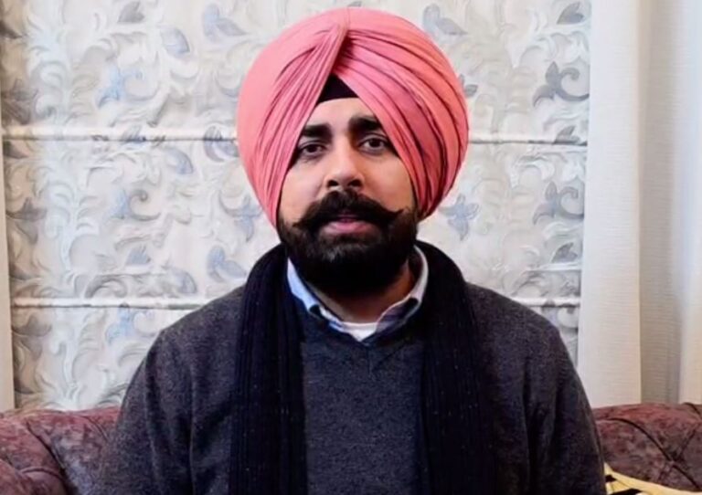 ਅਕਾਲੀ ਦਲ ਨੇ ਦਰਜ ਮੁਕੱਦਮਿਆਂ ਨੂੰ ਲੈ ਕੇ ਘੇਰੀ ਸਰਕਾਰ/ ਕੰਚਨਪ੍ਰੀਤ ’ਤੇ ਝੂਠੇ ਪਰਚੇ ਦੇ ਲਾਏ ਇਲਜ਼ਾਮ/ ਜ਼ਮਾਨਤ ਮਿਲਣ ਨੂੰ ਦੱਸਿਆ ਸੱਚਾਈ ਦੀ ਜਿੱਤ