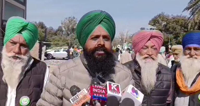 ਅੰਮ੍ਰਿਤਸਰ ’ਚ ਕਿਸਾਨਾਂ ਦਾ ਕੇਂਦਰ ਖਿਲਾਫ ਰੋਸ ਮਾਰਚ/ ਅਮਰੀਕਾ ਸਮਝੌਤੇ ਨੂੰ ਲੈ ਕੇ ਸਾੜੇ ਪੀਐਮ ਮੋਦੀ ਦੇ ਪੁਤਲੇ