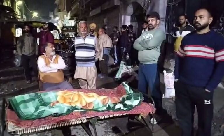 ਅੰਮ੍ਰਿਤਸਰ ’ਚ ਨਸ਼ਿਆਂ ਦੀ ਭੇਂਟ ਚੜ੍ਹਿਆ ਨੌਜਵਾਨ/ ਪੁਲਿਸ ਮੁਲਾਜ਼ਮ ਦਾ ਪੁੱਤਰ ਦੱਸਿਆ ਜਾ ਰਿਹਾ ਮ੍ਰਿਤਕ