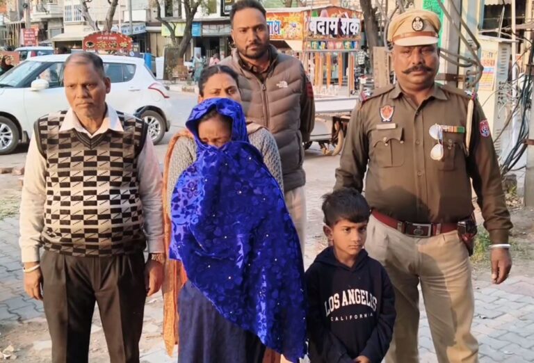 ਰਾਜਪੁਰਾ ਪੁਲਿਸ ਵੱਲੋਂ ਅਗਵਾ ਹੋਇਆ ਬੱਚਾ ਬਰਾਮਦ/ ਪੁਲਿਸ ਨੇ ਮਾਪਿਆਂ ਹਵਾਲੇ ਕੀਤਾ ਅਗਵਾ ਹੋਇਆ ਬੱਚਾ