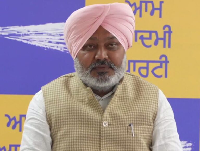 ਹਰਪਾਲ ਚੀਮਾ ਨੇ ਨਸ਼ਿਆਂ ਨੂੰ ਲੈ ਕੇ ਘੇਰੇ ਵਿਰੋਧੀ/ ਅਕਾਲੀ ਦਲ ਦੇ ਭਾਜਪਾ ਵੱਲ ਸਾਧੇ ਨਿਸ਼ਾਨੇ/ ਪੰਜਾਬ ਅੰਦਰ ਚਿੱਟਾ ਲਿਆਉਣ ਦਾ ਲਾਏ ਇਲਜ਼ਾਮ